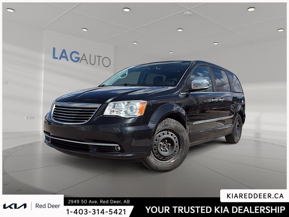 2015 Chrysler Town & Country Limited-0