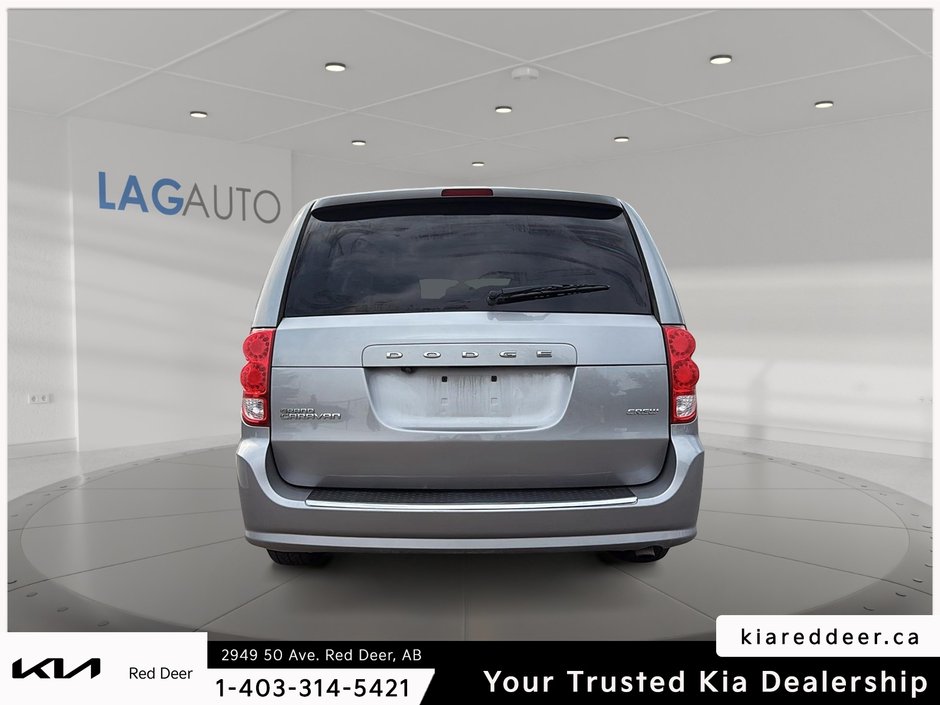 2018 Dodge Grand Caravan Crew-3