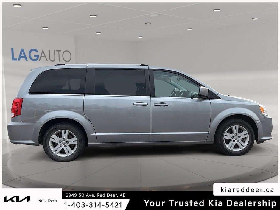 2018 Dodge Grand Caravan Crew-5