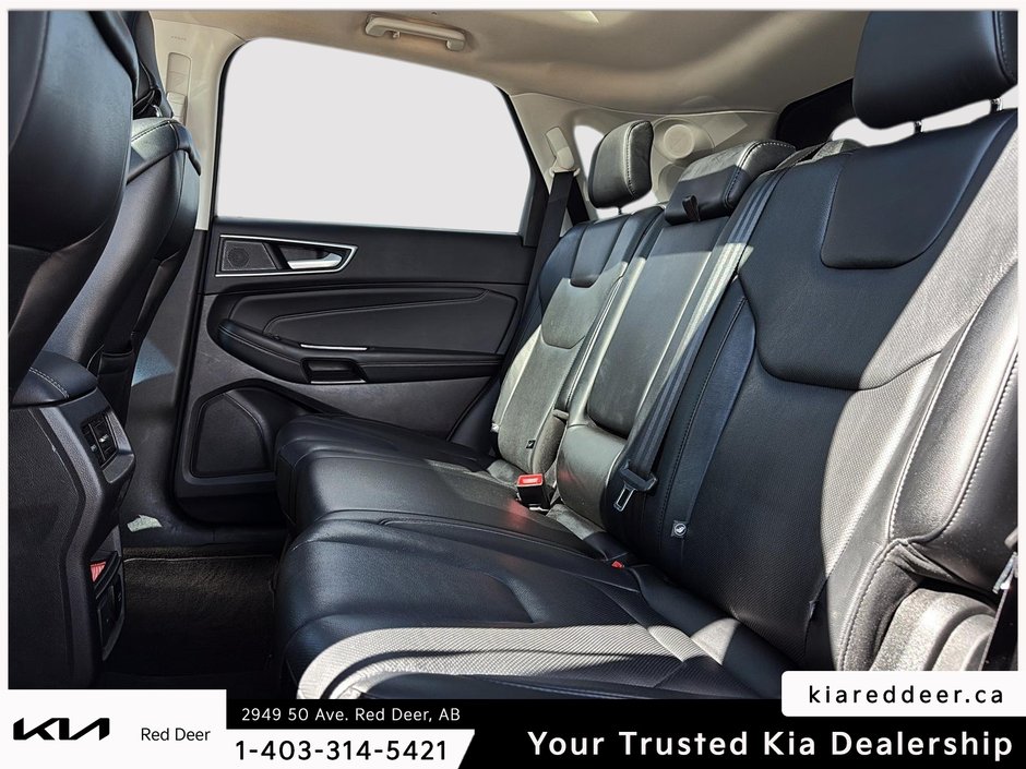 2019 Ford Edge Titanium-18