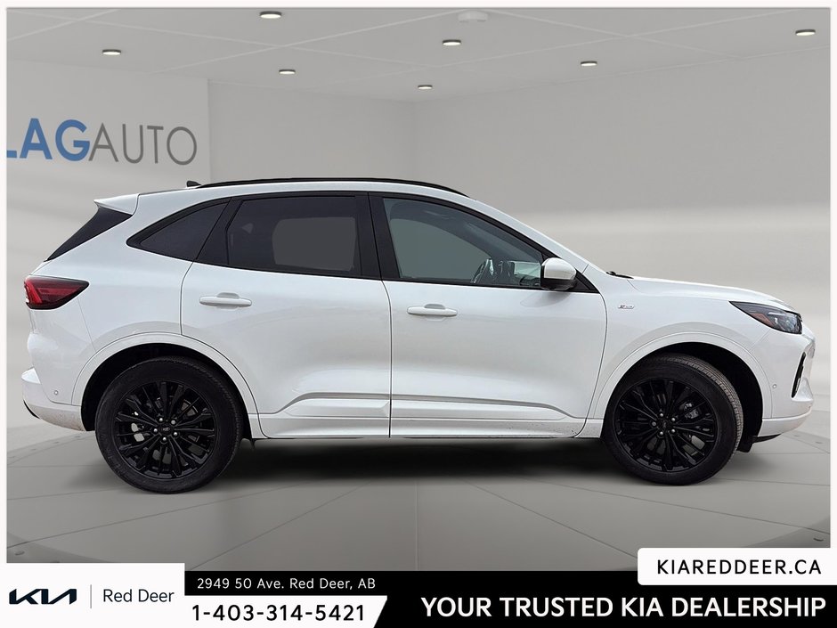 2023 Ford Escape Hybrid ST-Line Elite-5