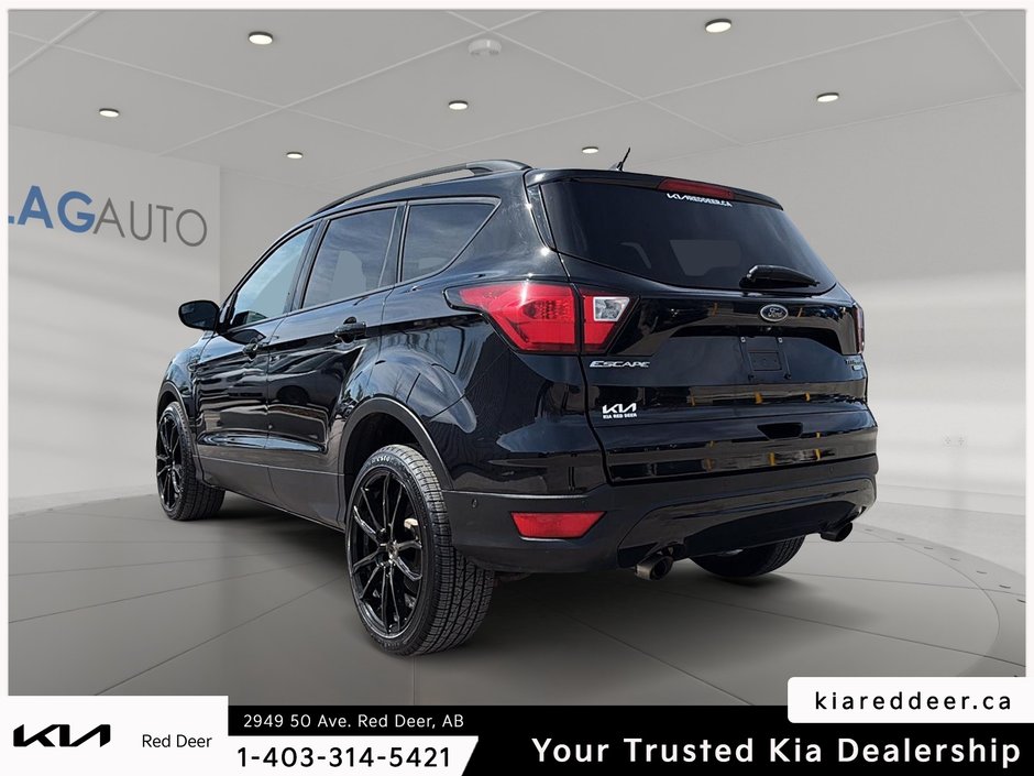 2019 Ford Escape Titanium-2