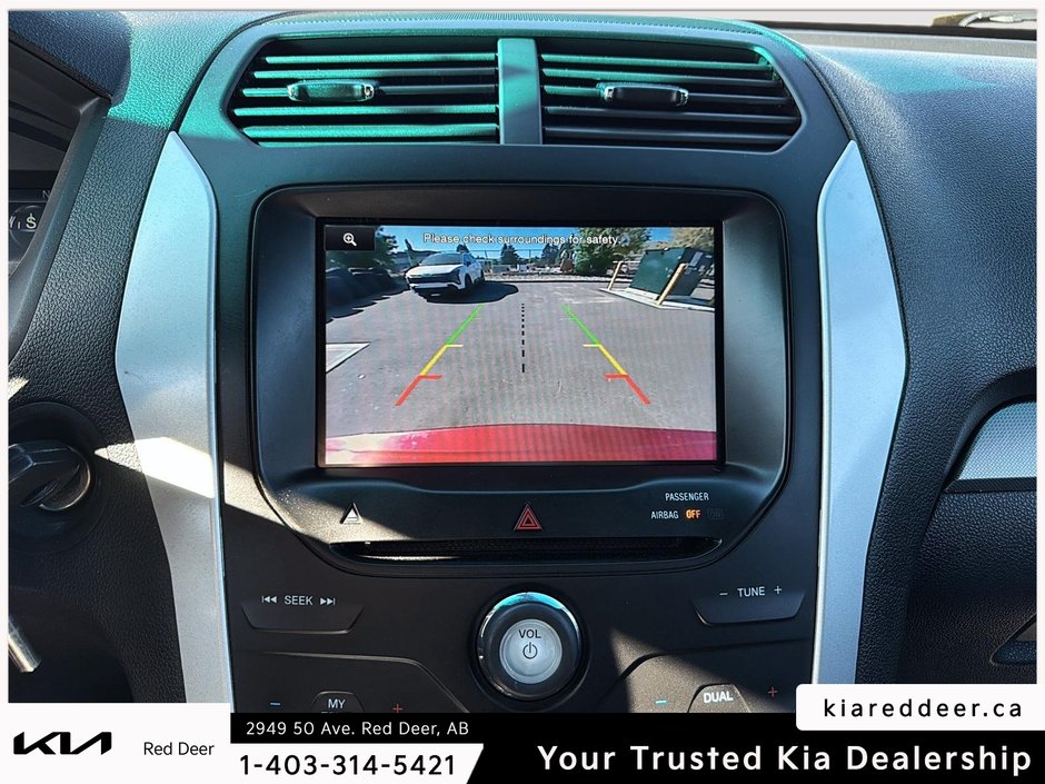 2015 Ford Explorer XLT-13