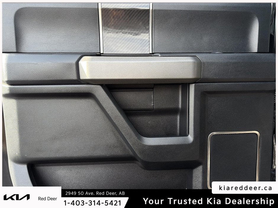 2017 Ford F-150 Raptor-18