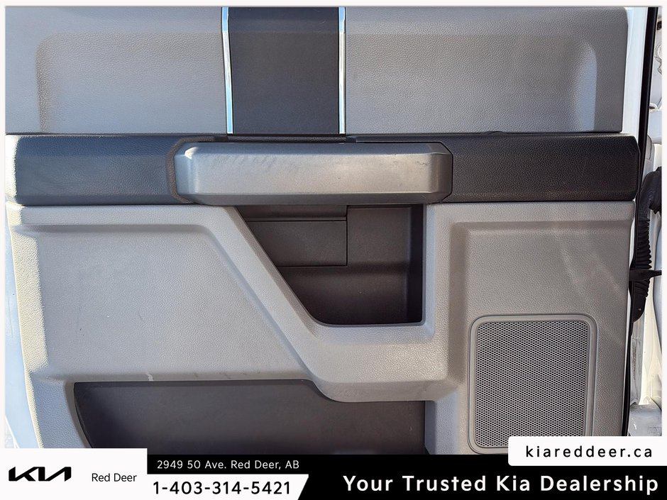 2017 Ford F-150 XLT-19