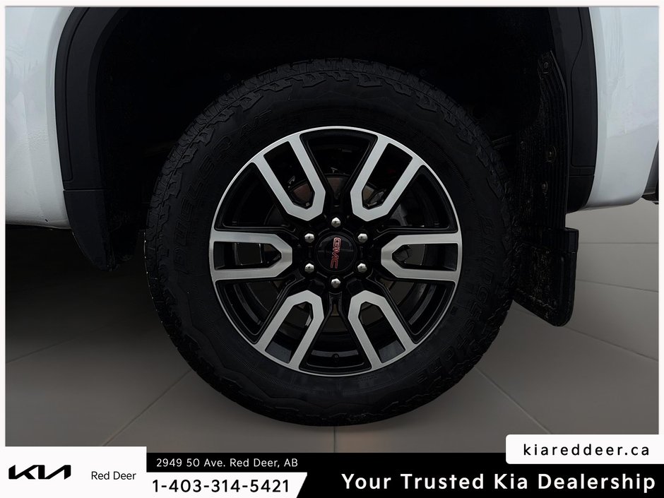 2025 GMC Sierra 1500 AT4-8