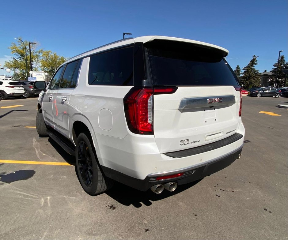 2023 GMC Yukon XL Denali-2