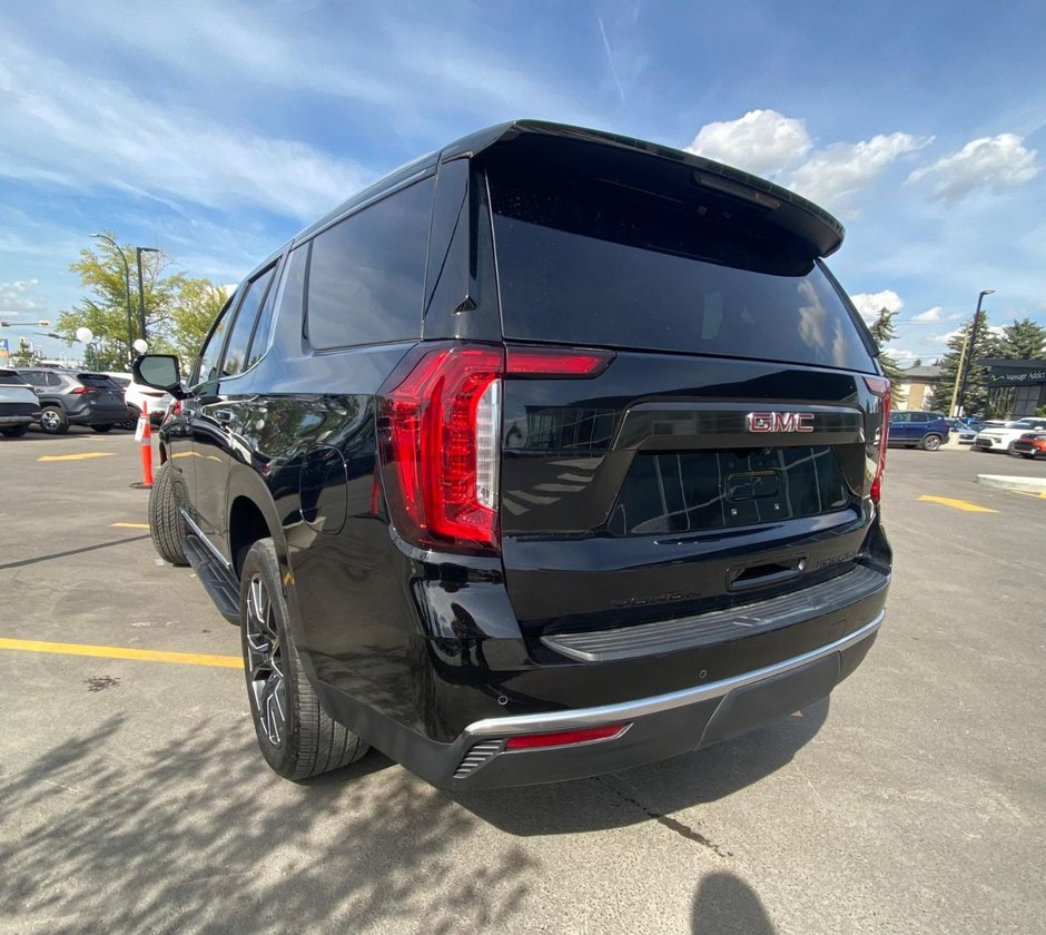 2023 GMC Yukon Denali-2