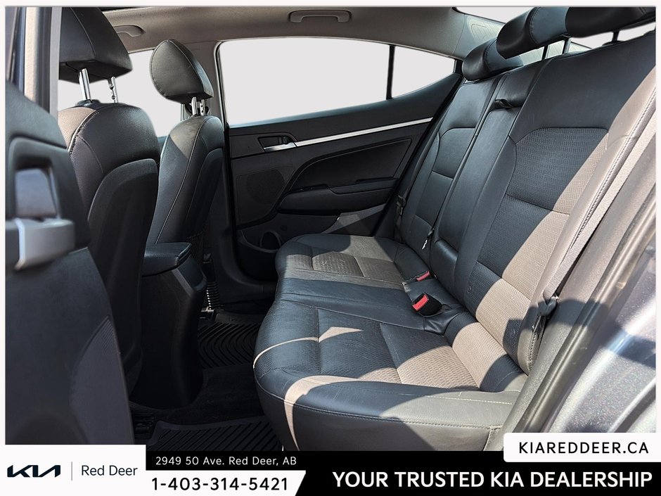 2019 Hyundai Elantra Ultimate-18