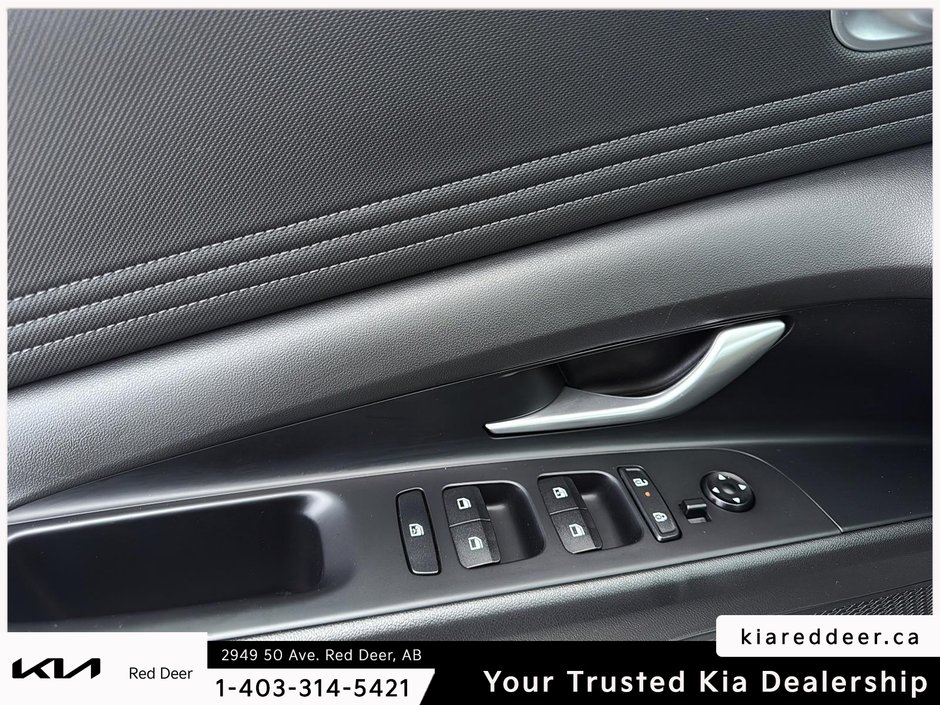 2024 Hyundai Elantra Preferred Tech Package-17