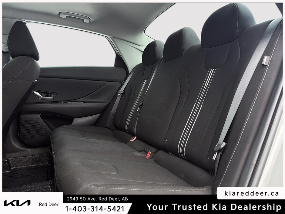 2024 Hyundai Elantra Preferred Tech Package-18