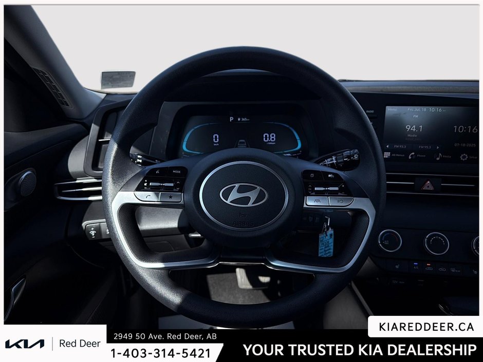 2025 Hyundai Elantra Essential-9