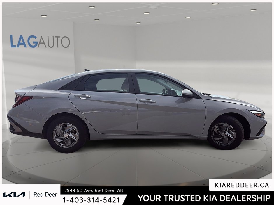 2025 Hyundai Elantra Essential-5