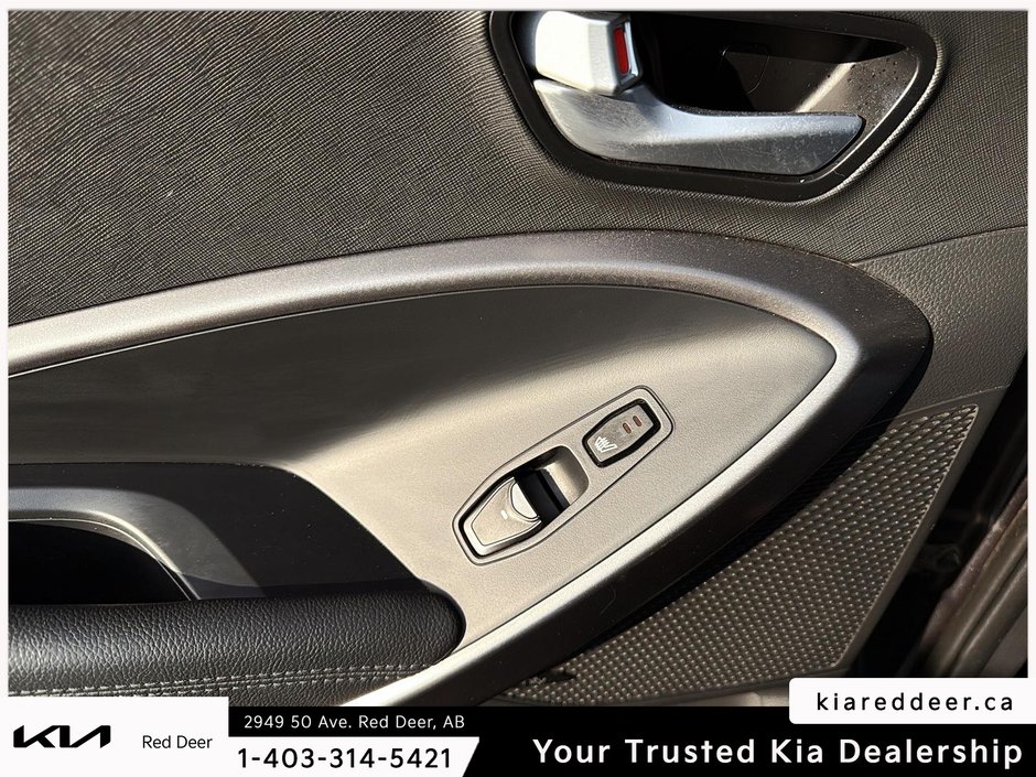 2017 Hyundai Santa Fe Sport 2.4 Base-16