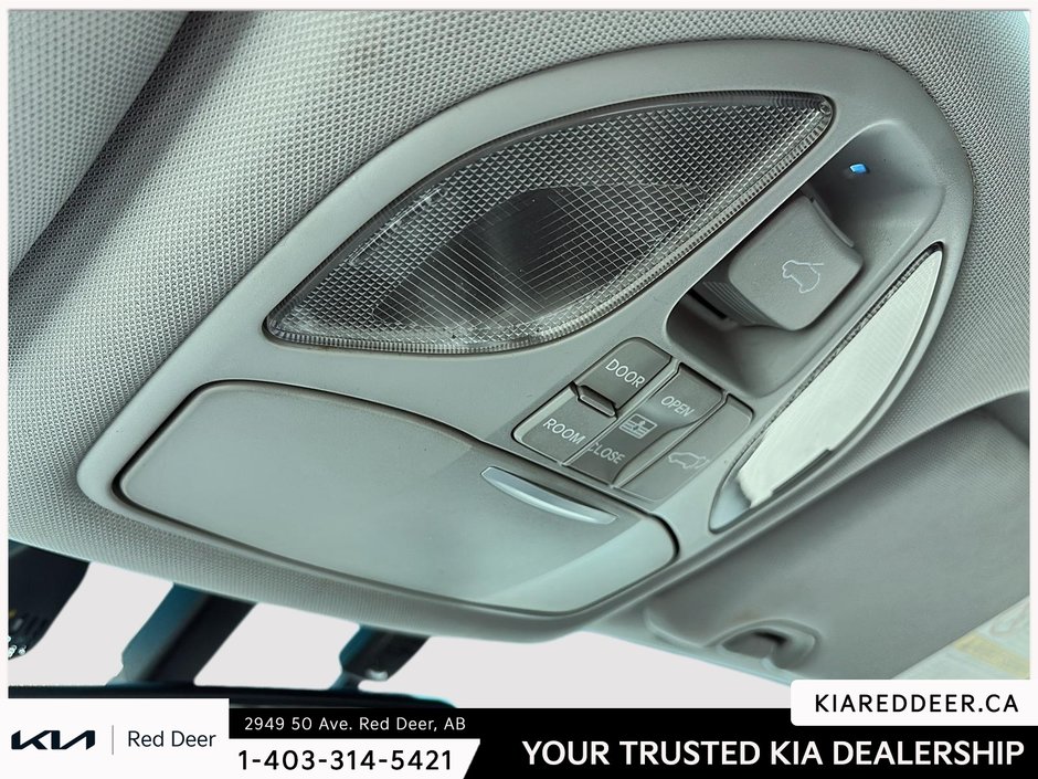 2013 Hyundai Santa Fe XL Luxury-13