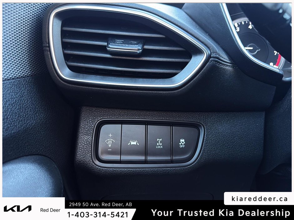 2020 Hyundai Santa Fe Essential-16