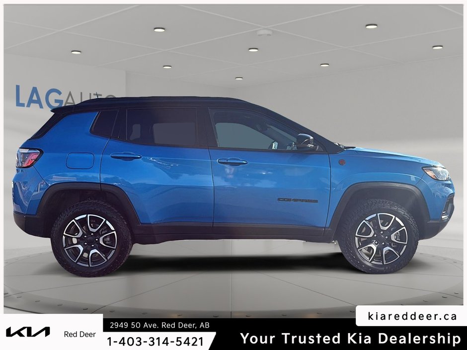 2024 Jeep Compass Trailhawk-5