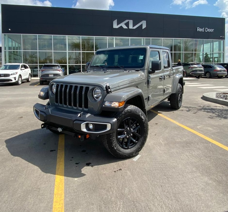 2023 Jeep Gladiator Sport S-0