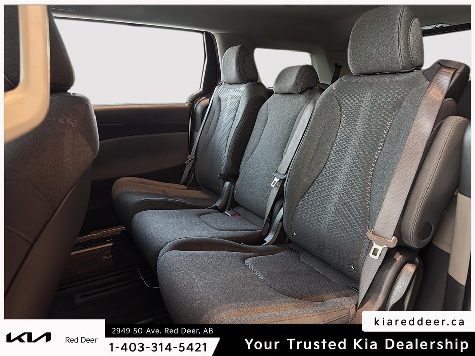 2025 Kia Carnival LX-18