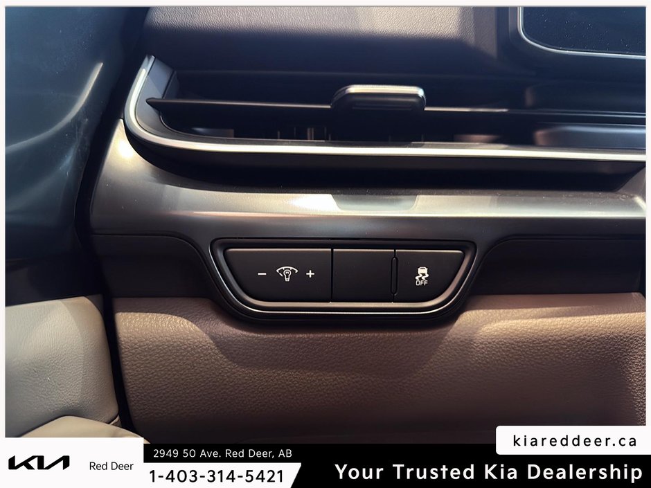 2025 Kia Carnival LX-16