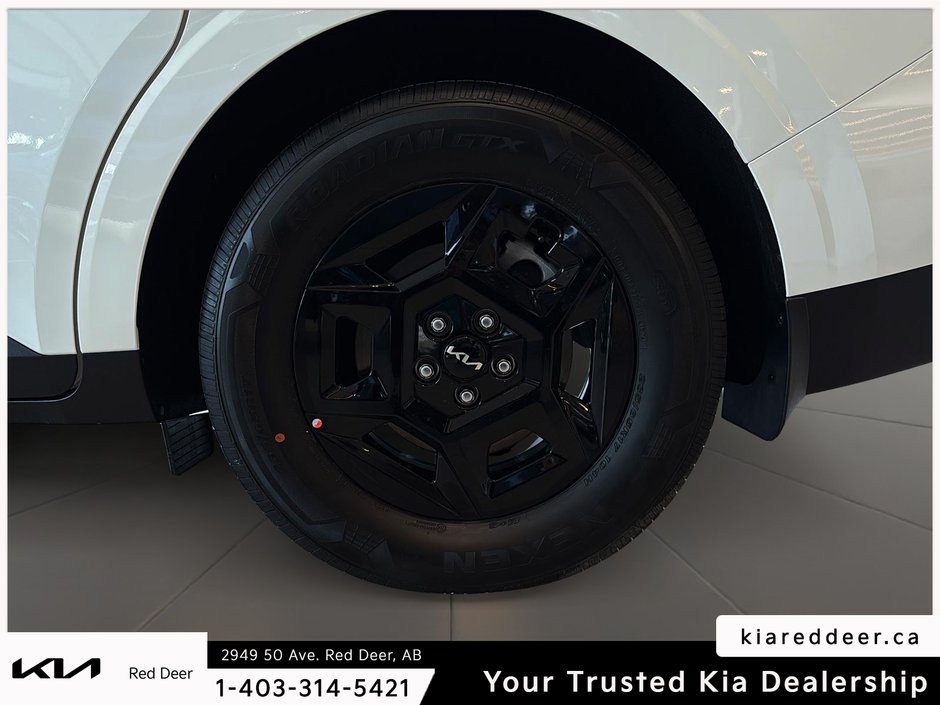 2025 Kia Carnival LX-8