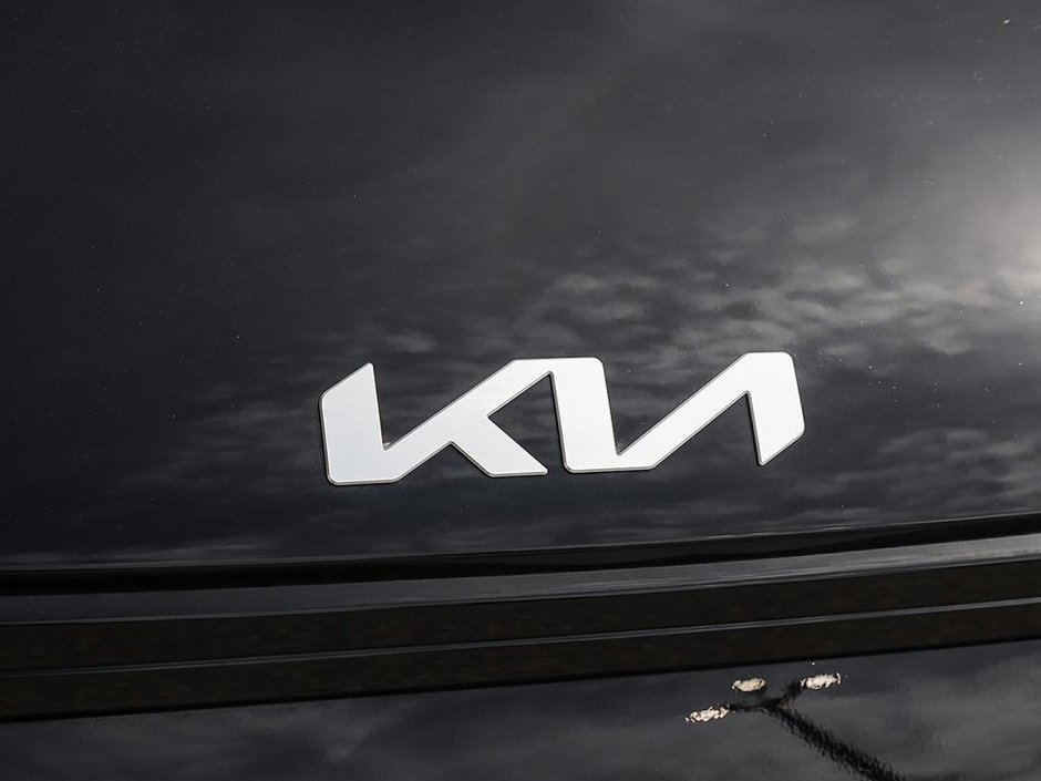 2025 Kia EV6 Land AWD w/ Premium Pkg-7