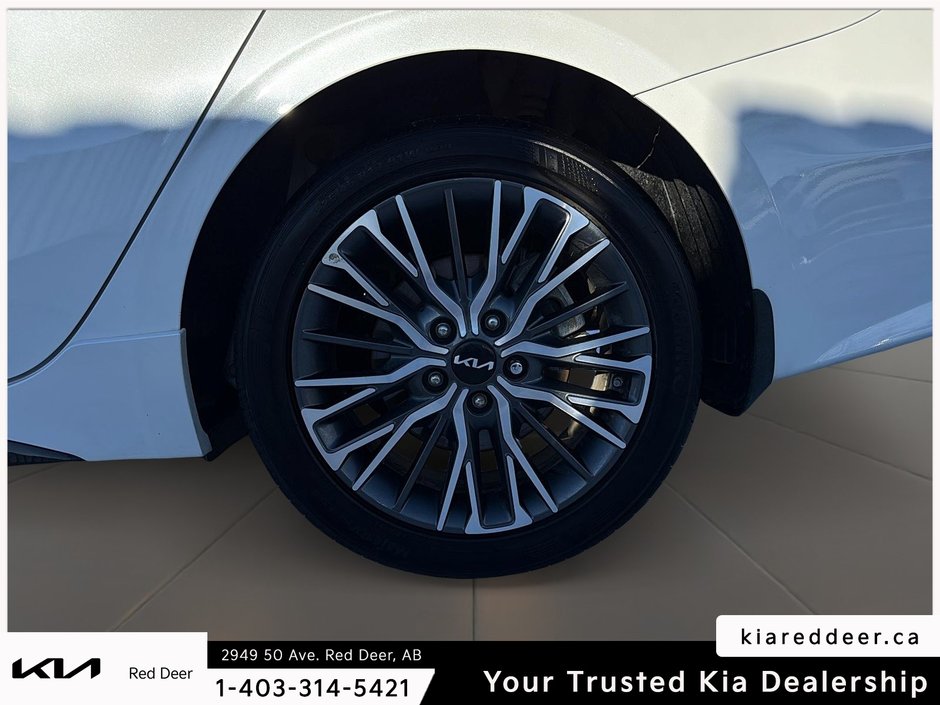 2024 Kia Forte GT-Line-8