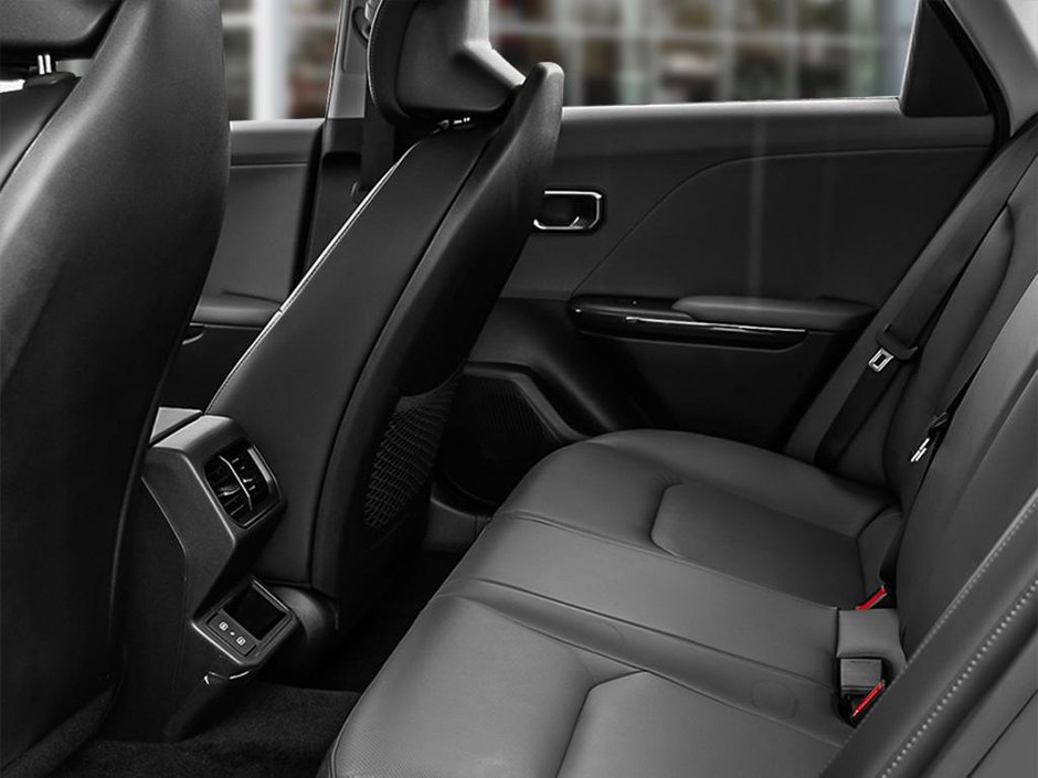 2025 Kia K4 EX Plus Sunroof | Leather | Heated Seats | Wireless Charger | Kia Connect | Remote Start | Heated Wheel