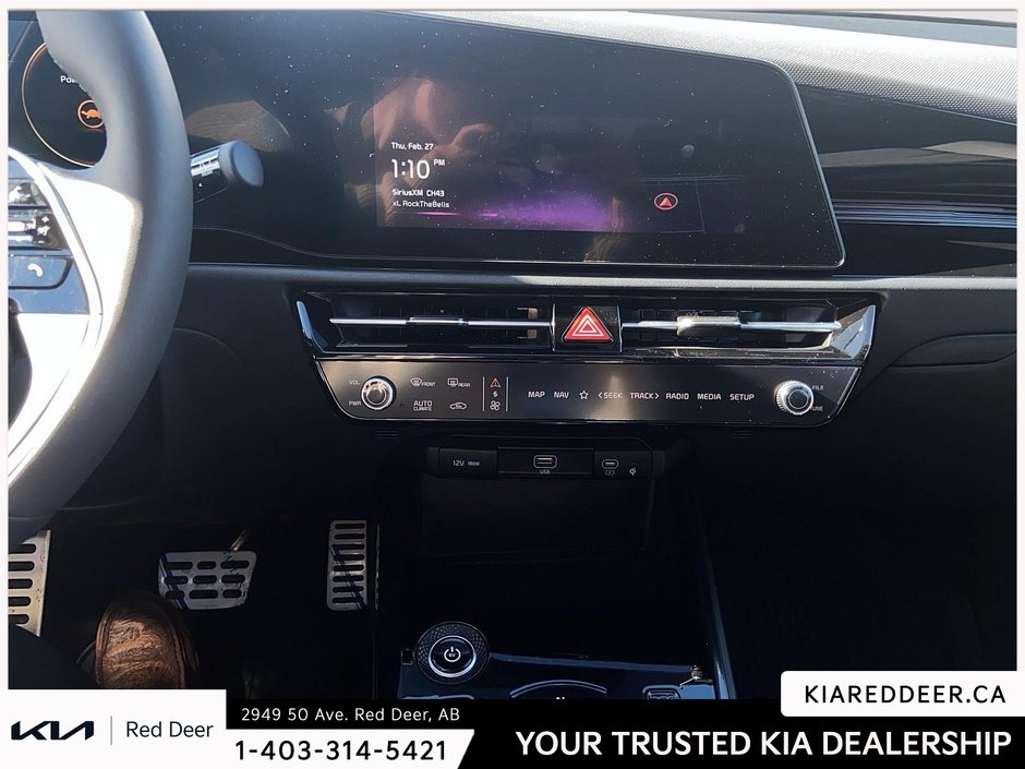 2025 Kia Niro EV Wave Grey C-Pillar-13