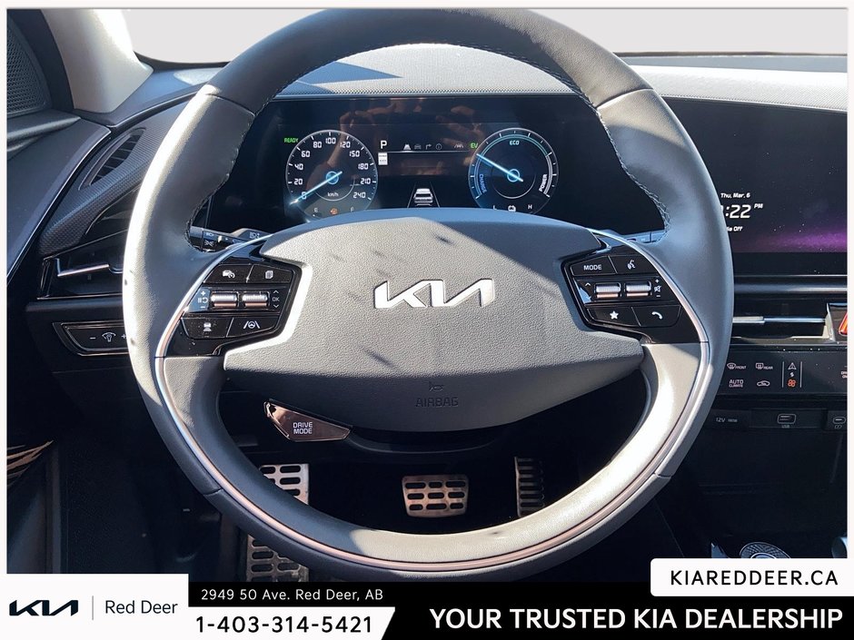 2025 Kia Niro HEV SX w/ Gloss Black-10