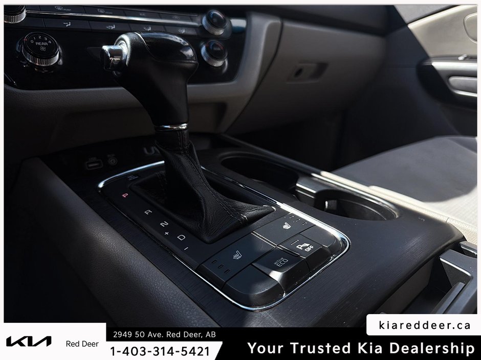 2016 Kia Sedona LX-15