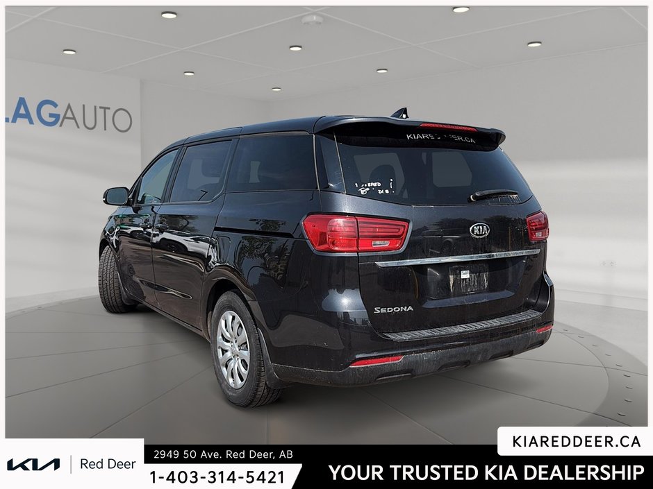 2019 Kia Sedona L-2