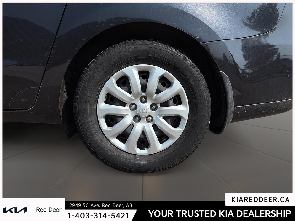 2019 Kia Sedona L-8