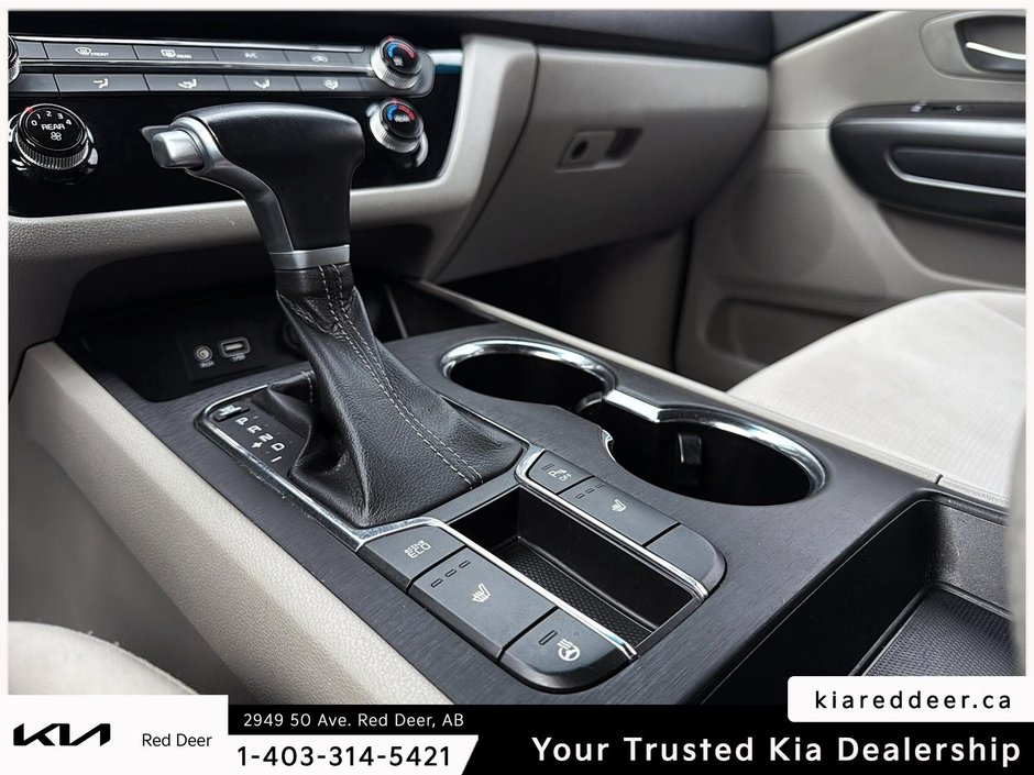 2020 Kia Sedona LX-13