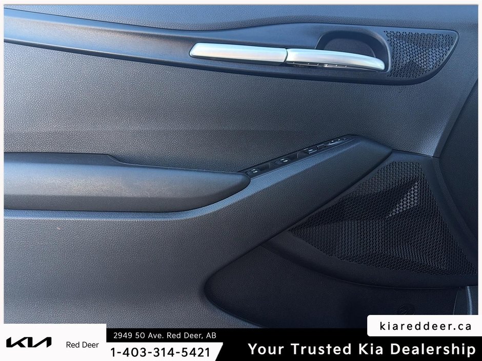 2022 Kia Seltos LX-17