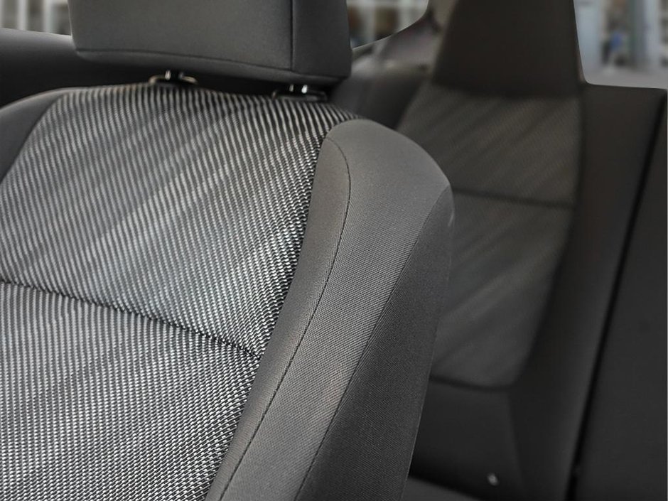 2026 Kia Seltos LX FWD Heated Seats | Keyless Entry | Rear Cross Traffic Alert | Backup Camera | Cruise Control | Bluetooth