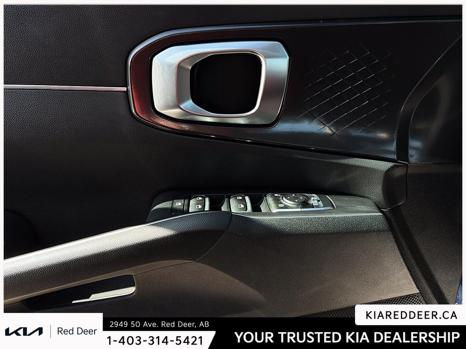 2022 Kia Sorento LX-17