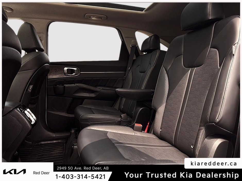 2025 Kia Sorento X-Line-17