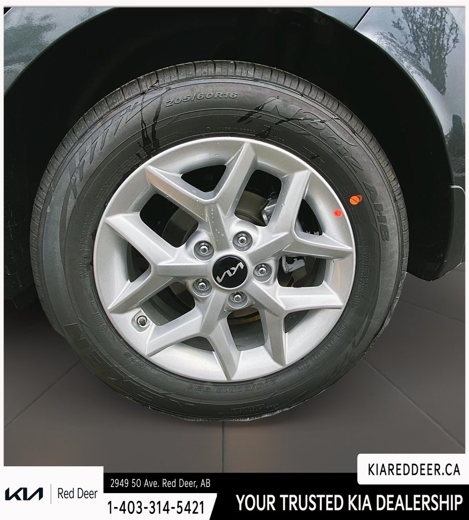 2025 Kia Soul EX-8