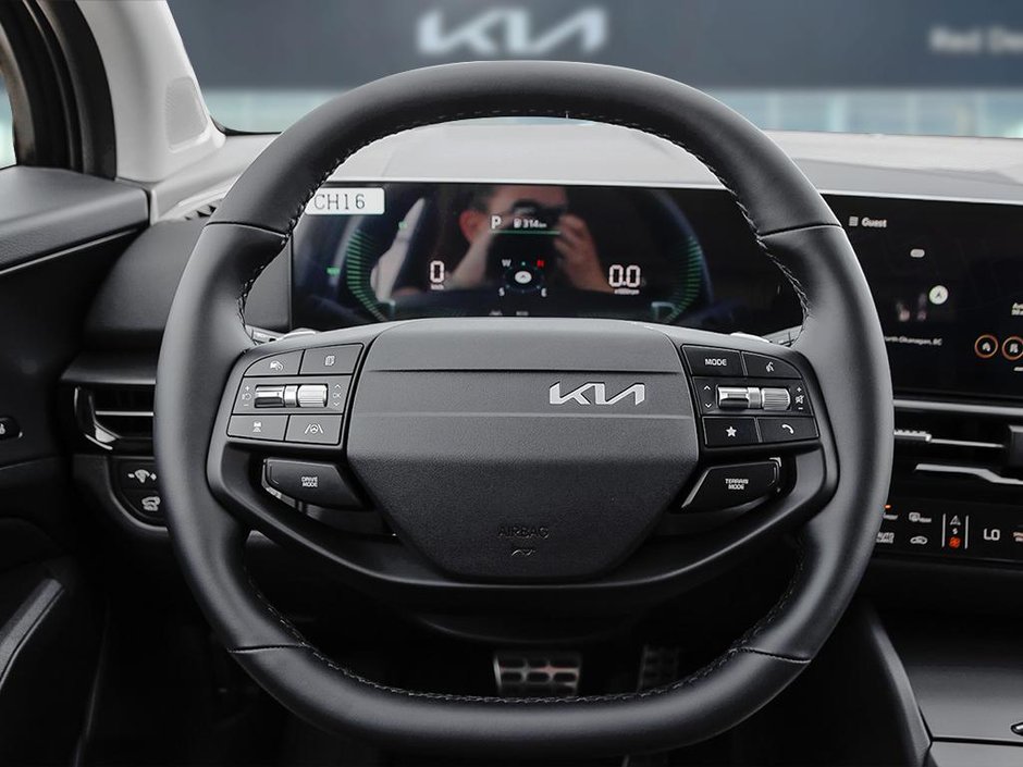 2026 Kia Sportage HEV EX Premium Heated & Cooled Seats | Heated Rear Seats | Heated Wheel | Power Liftgate | Panoramic Sunroof