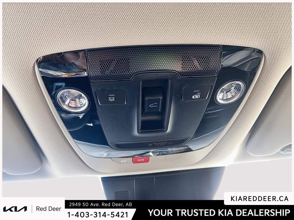 2025 Kia SPORTAGE PHEV SX - Black Interior-14