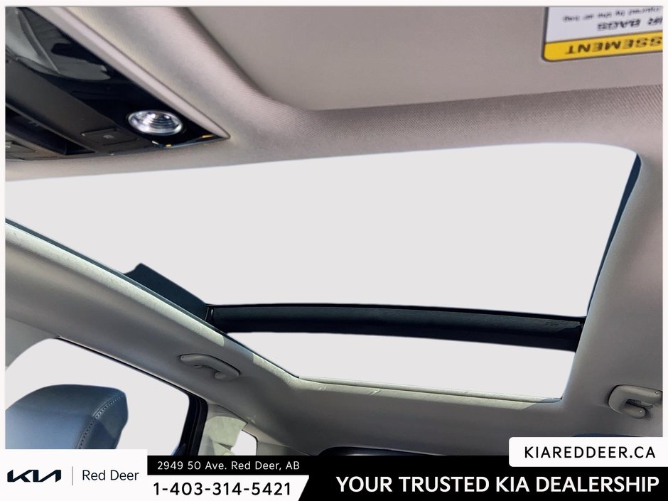 2025 Kia SPORTAGE PHEV SX - Black Interior-21