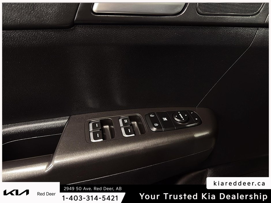 2021 Kia Sportage LX-17