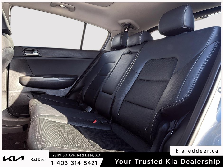 2022 Kia Sportage EX-18