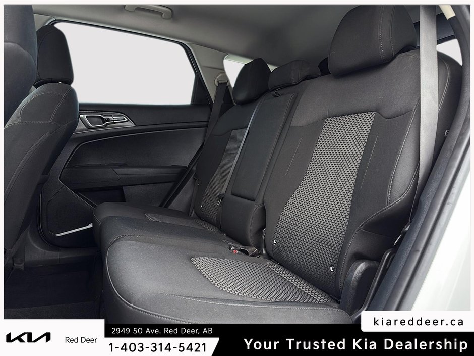 2023 Kia Sportage LX-18