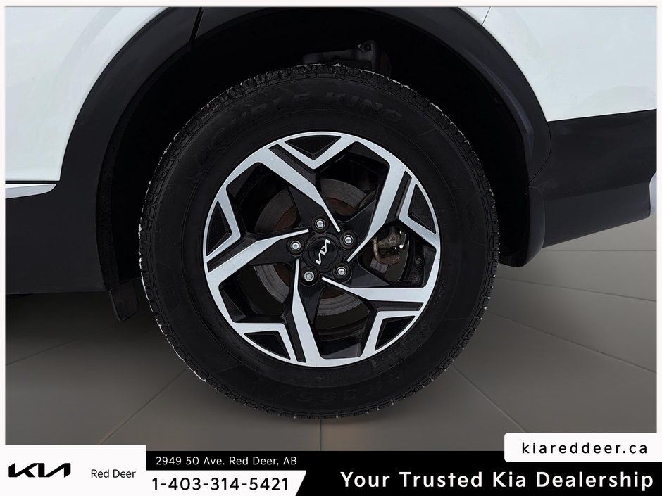 2023 Kia Sportage LX-8