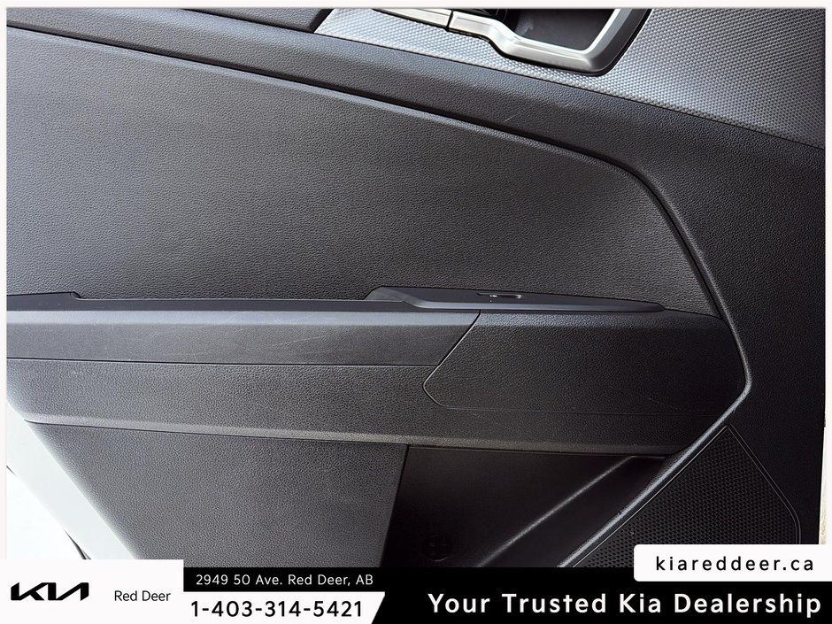 2023 Kia Sportage LX-19