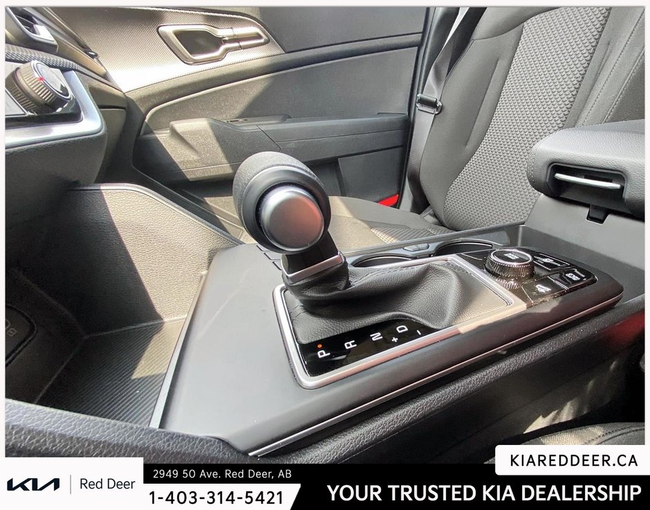 2024 Kia Sportage LX FWD-14