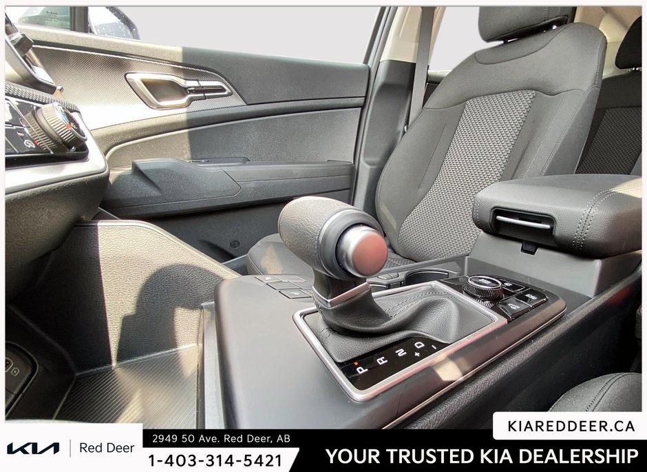2024 Kia Sportage LX FWD-14