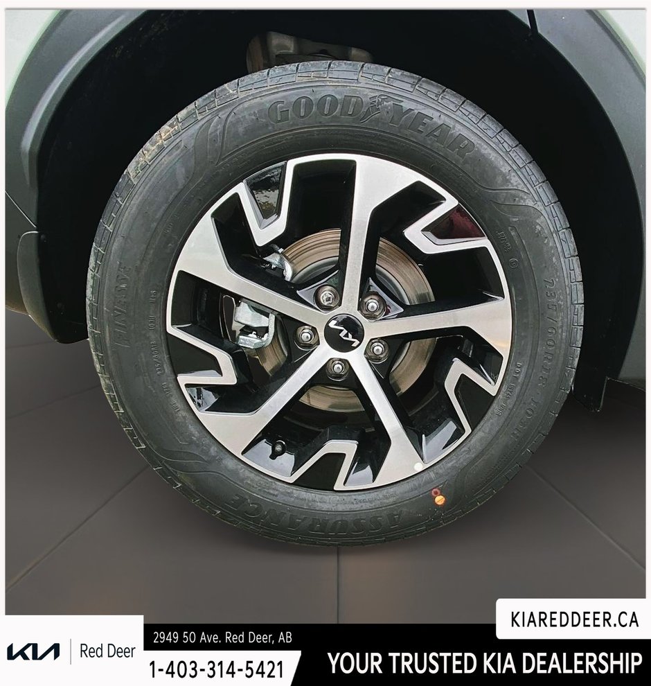 2024 Kia Sportage EX-8